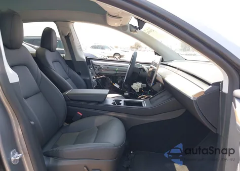 2024 Tesla Model Y Long Range Dual Motor All-Wheel Drive из США, поврежденный, VIN 7SAYGDEE6RA300764